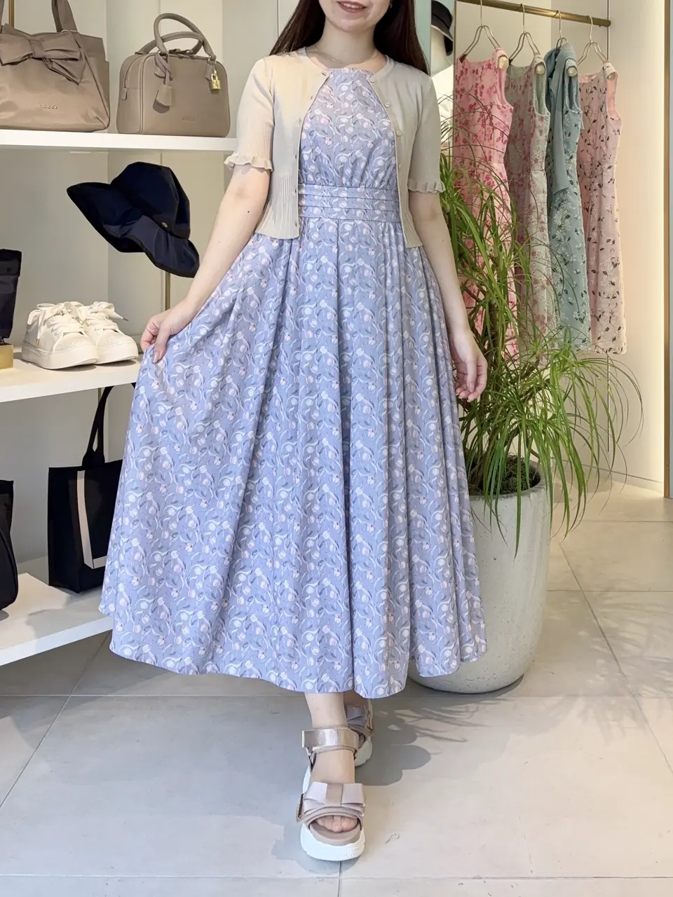 TOCCA スタッフT コーディネート画像