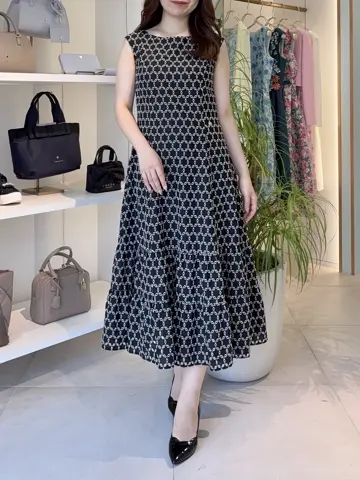 TOCCA スタッフT コーディネート画像