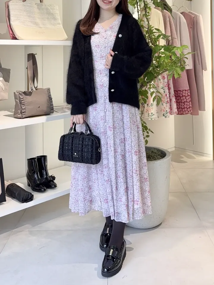 TOCCA スタッフT コーディネート画像