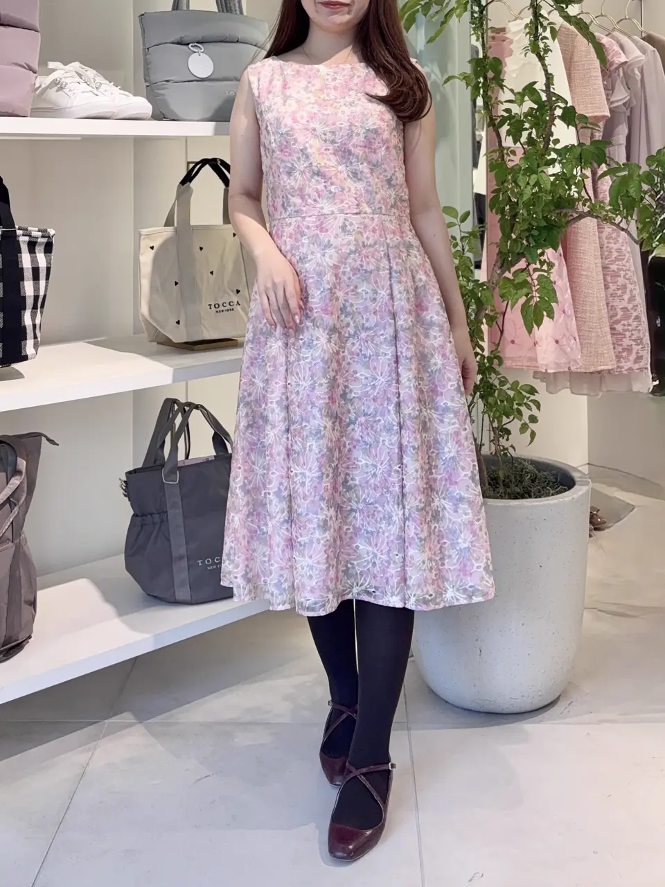 TOCCA スタッフT コーディネート画像