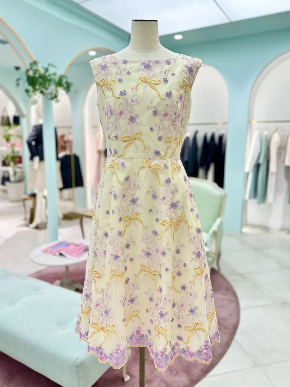 TOCCA スタッフT コーディネート画像