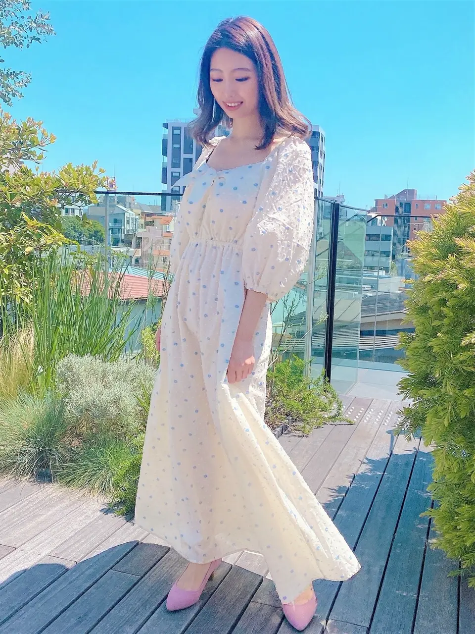  スタッフ akari コーディネート画像