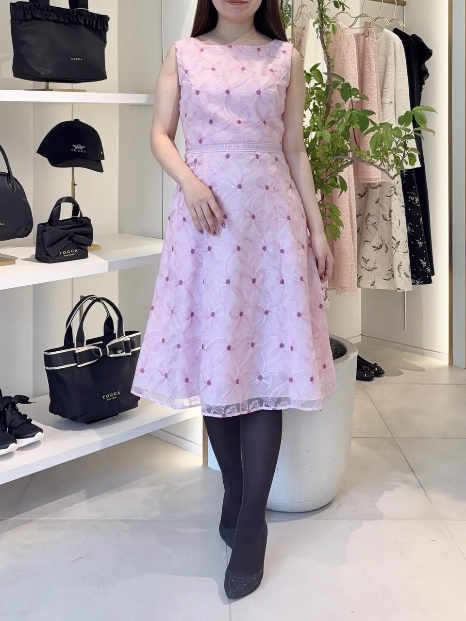 TOCCA スタッフT コーディネート画像