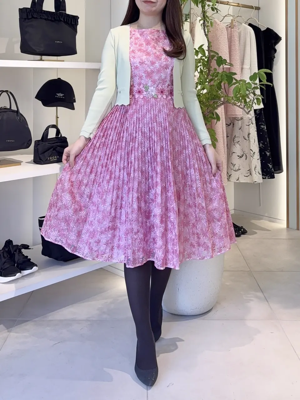 TOCCA スタッフT コーディネート画像