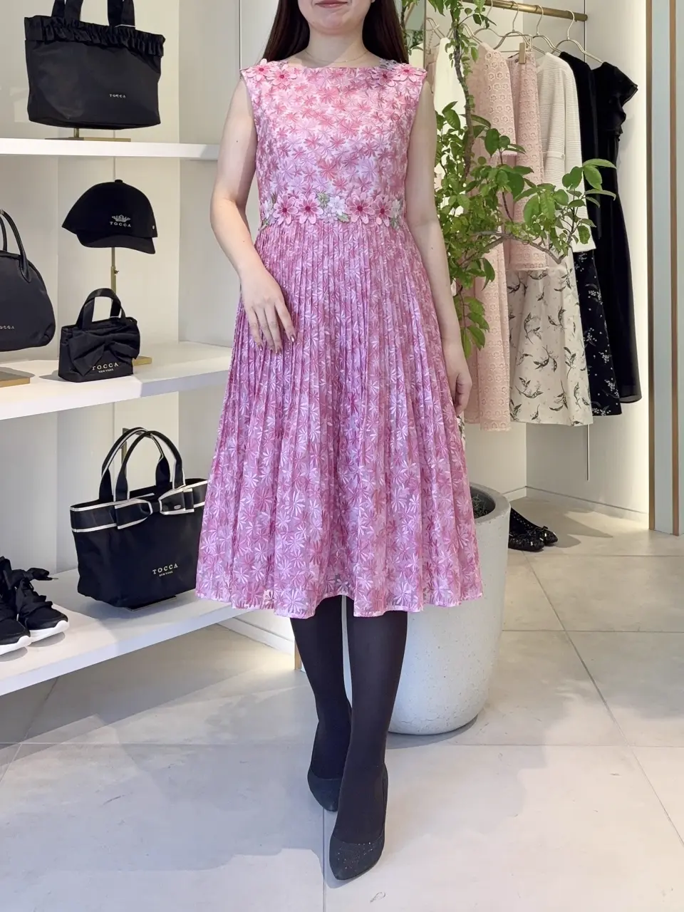 TOCCA スタッフT コーディネート画像