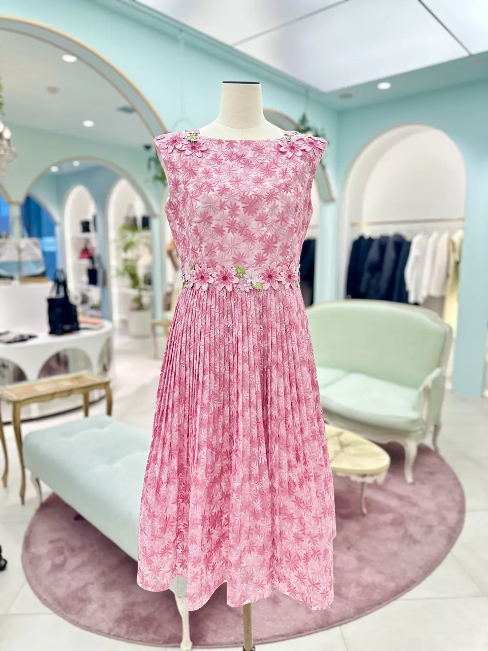 TOCCA スタッフT コーディネート画像