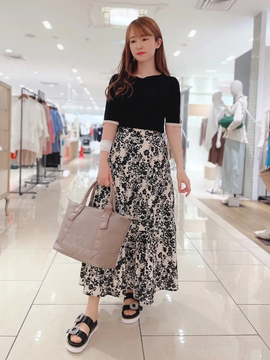  Y.N コーディネート画像