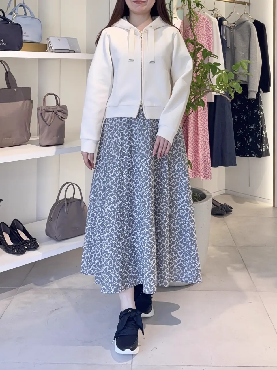 TOCCA スタッフT コーディネート画像