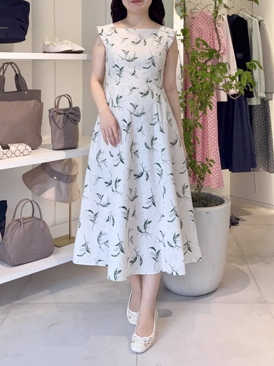 TOCCA スタッフT コーディネート画像