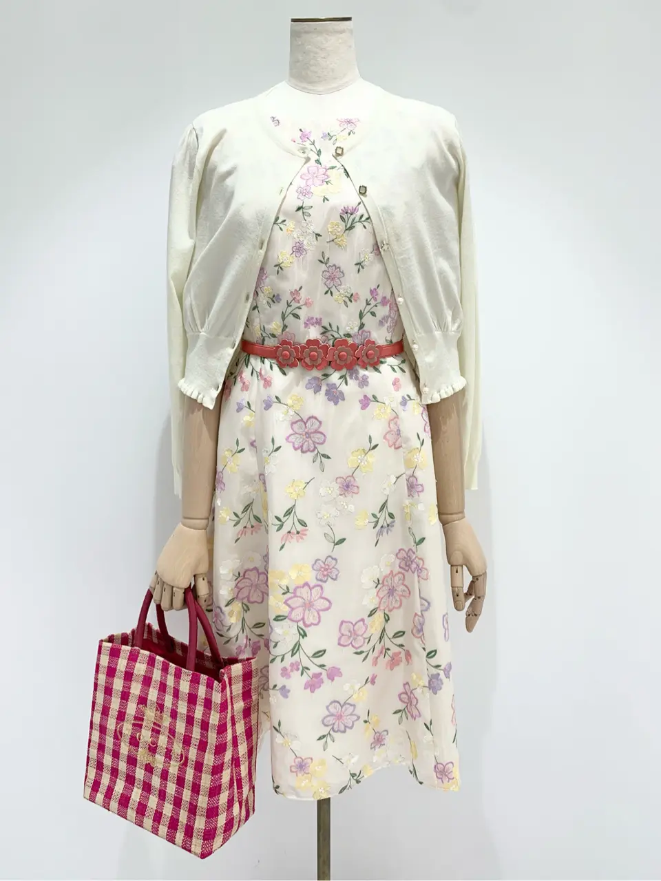  𝓕 コーディネート画像