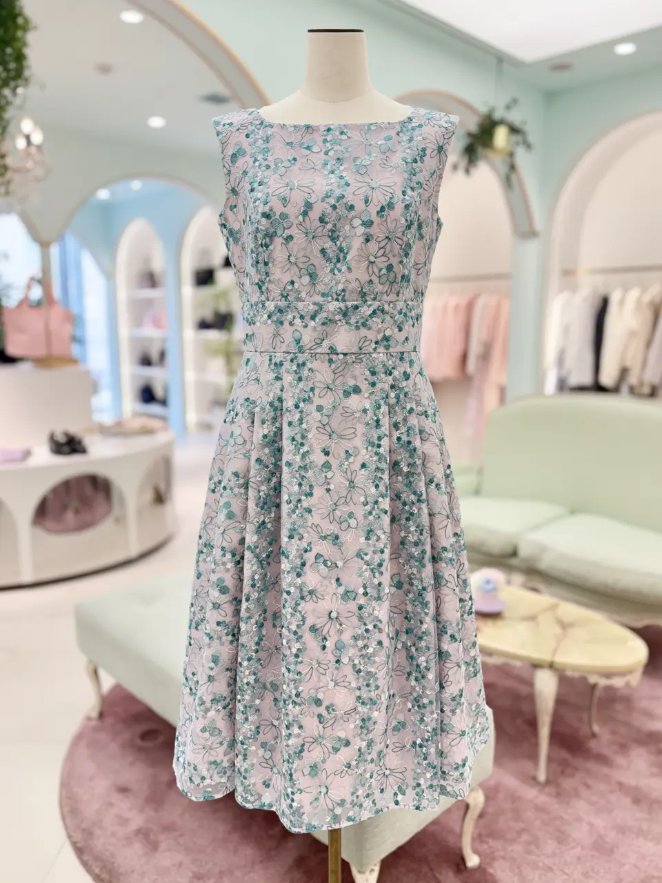 TOCCA スタッフT コーディネート画像