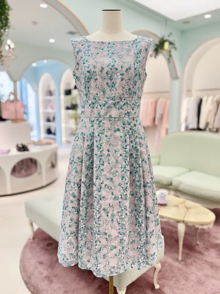 TOCCA スタッフT コーディネート画像