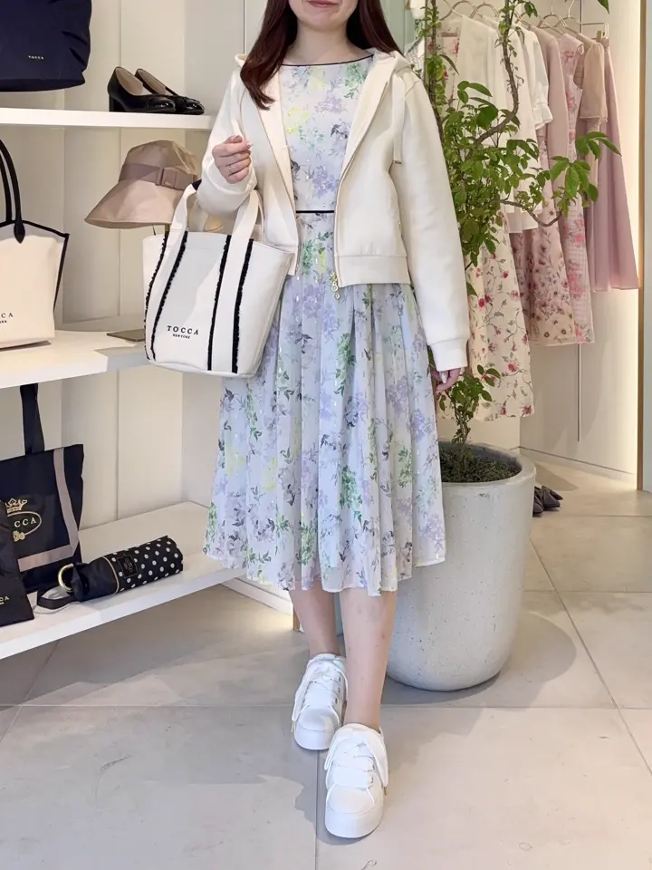 TOCCA スタッフT コーディネート画像