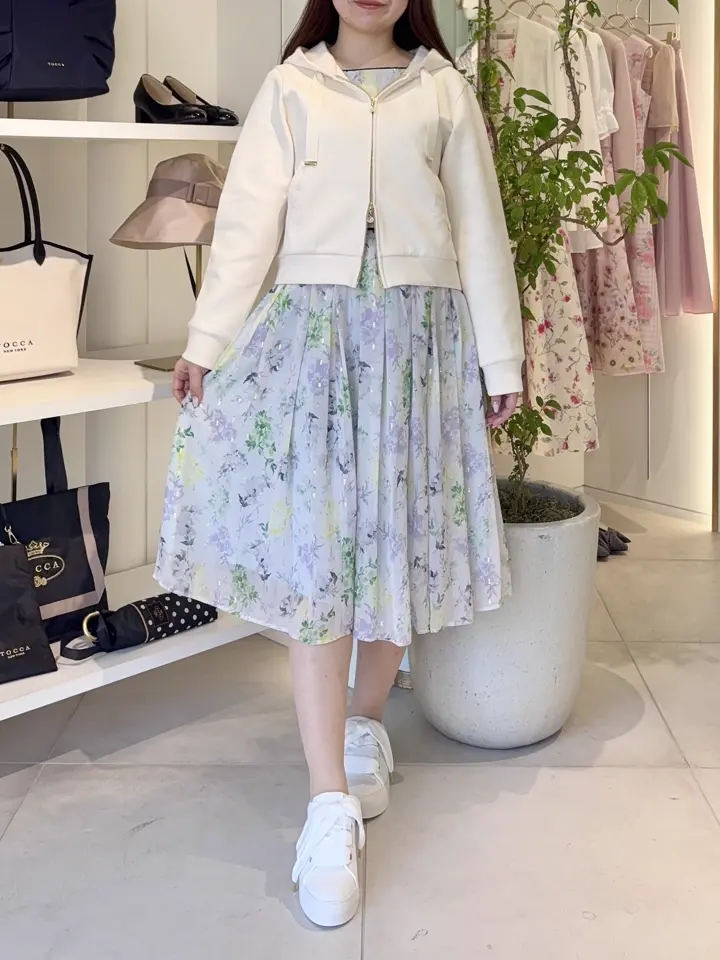 TOCCA スタッフT コーディネート画像