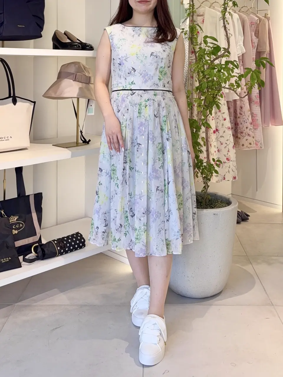 TOCCA スタッフT コーディネート画像