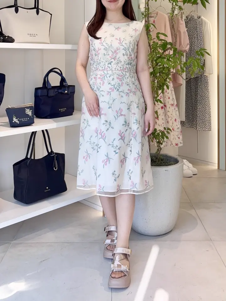 TOCCA スタッフT コーディネート画像