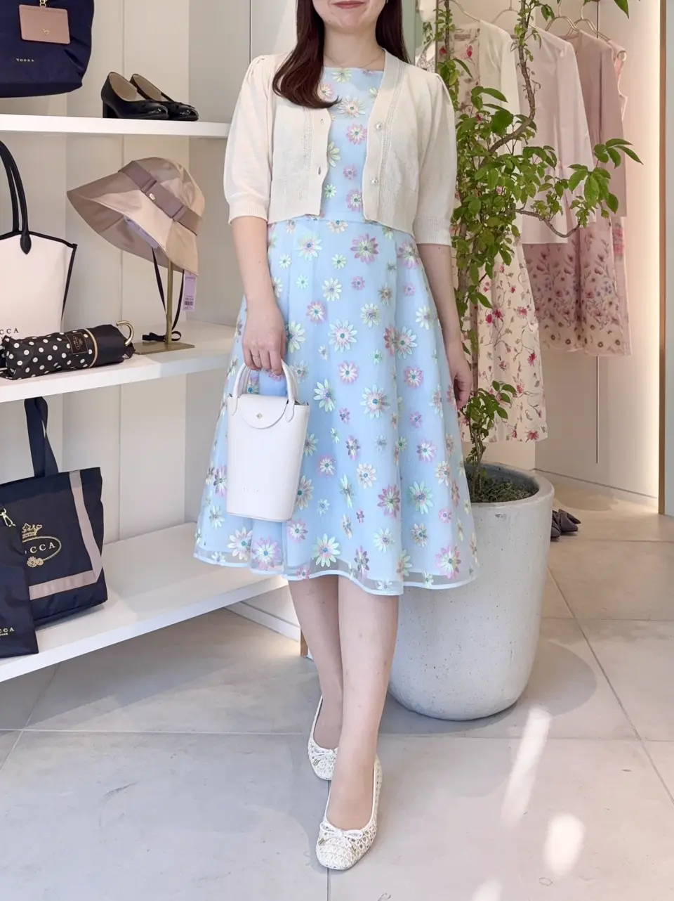  スタッフT コーディネート画像