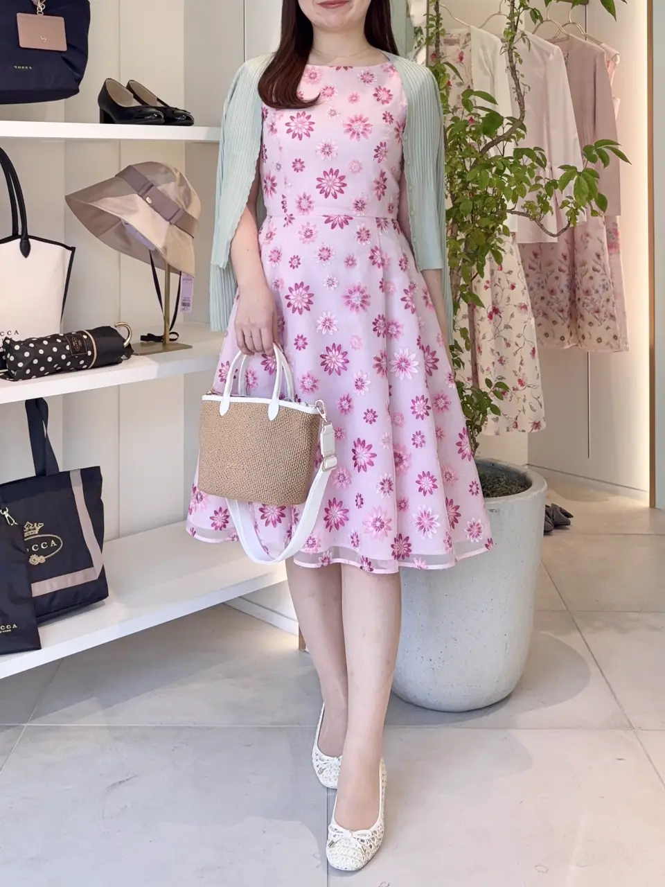 TOCCA スタッフT コーディネート画像