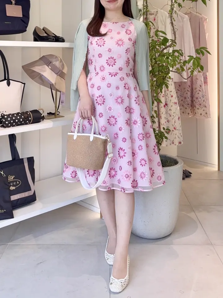 TOCCA スタッフT コーディネート画像