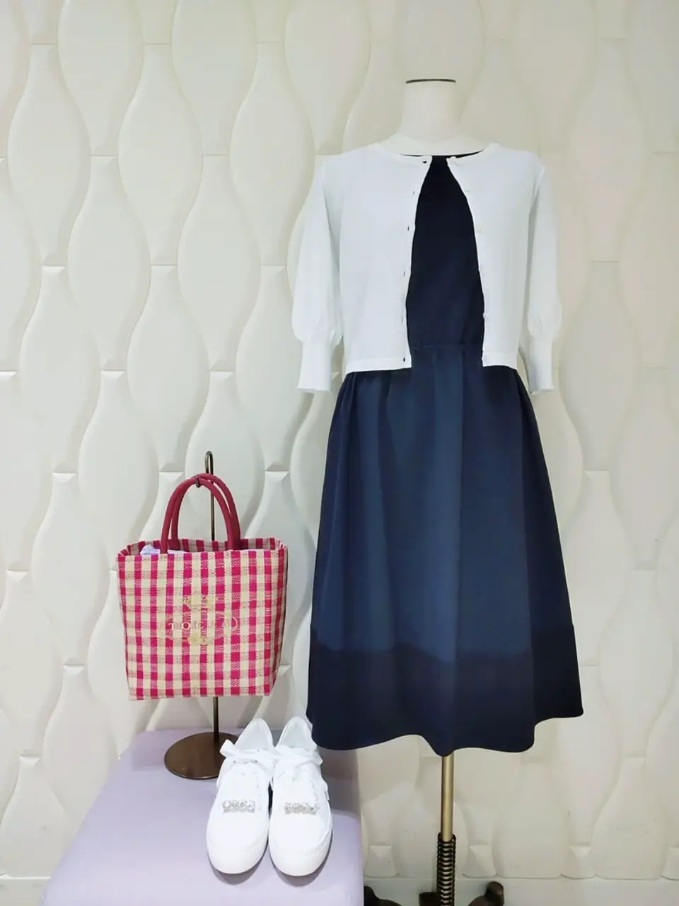  スタッフf コーディネート画像