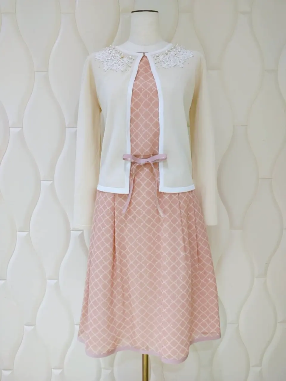  スタッフf コーディネート画像