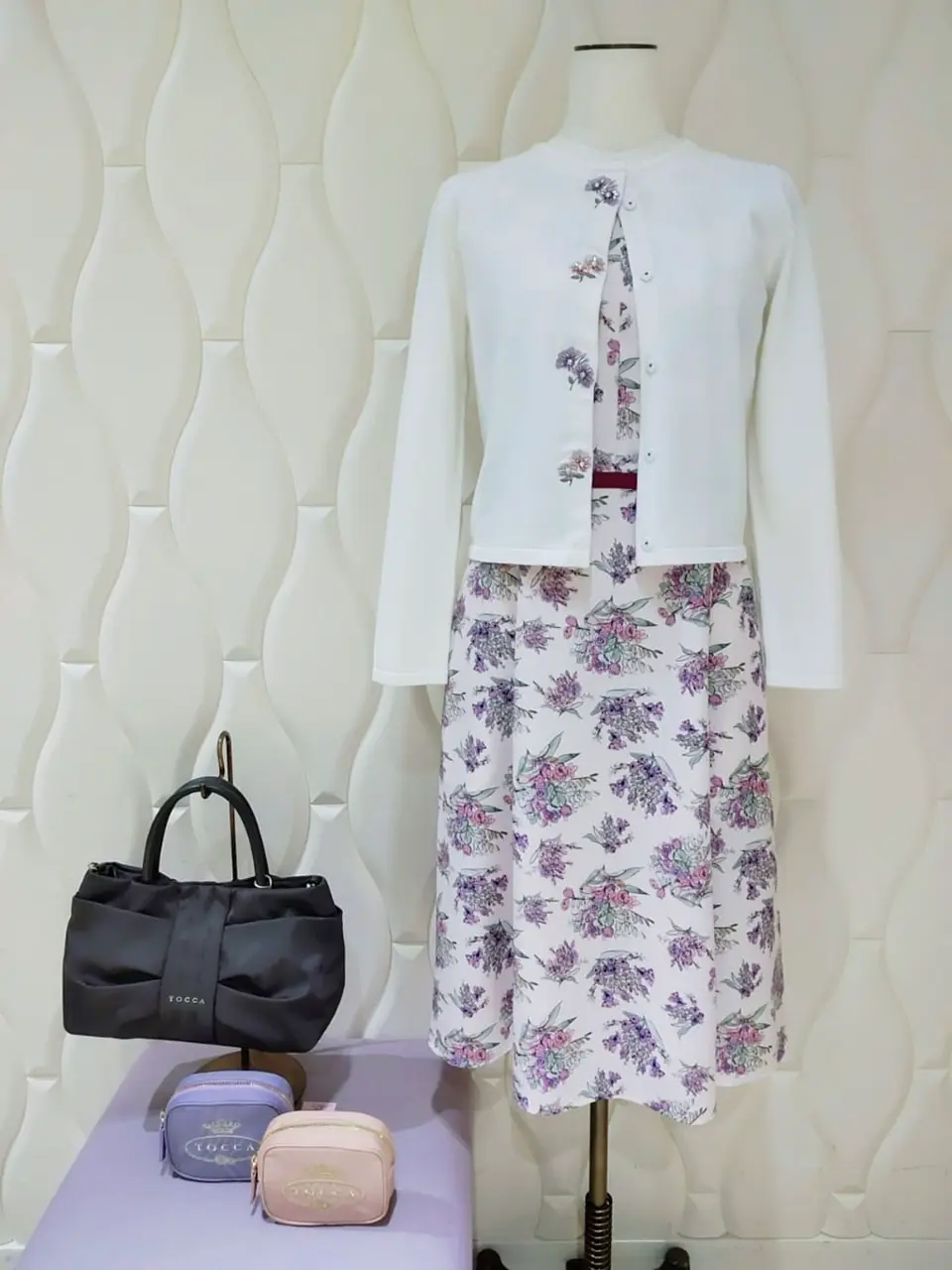  スタッフf コーディネート画像