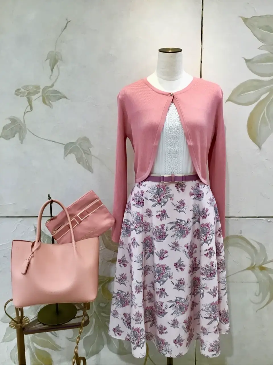  スタッフB コーディネート画像