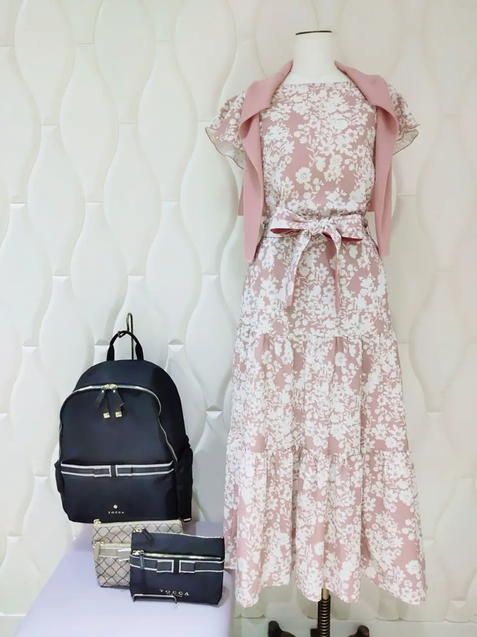  スタッフf コーディネート画像