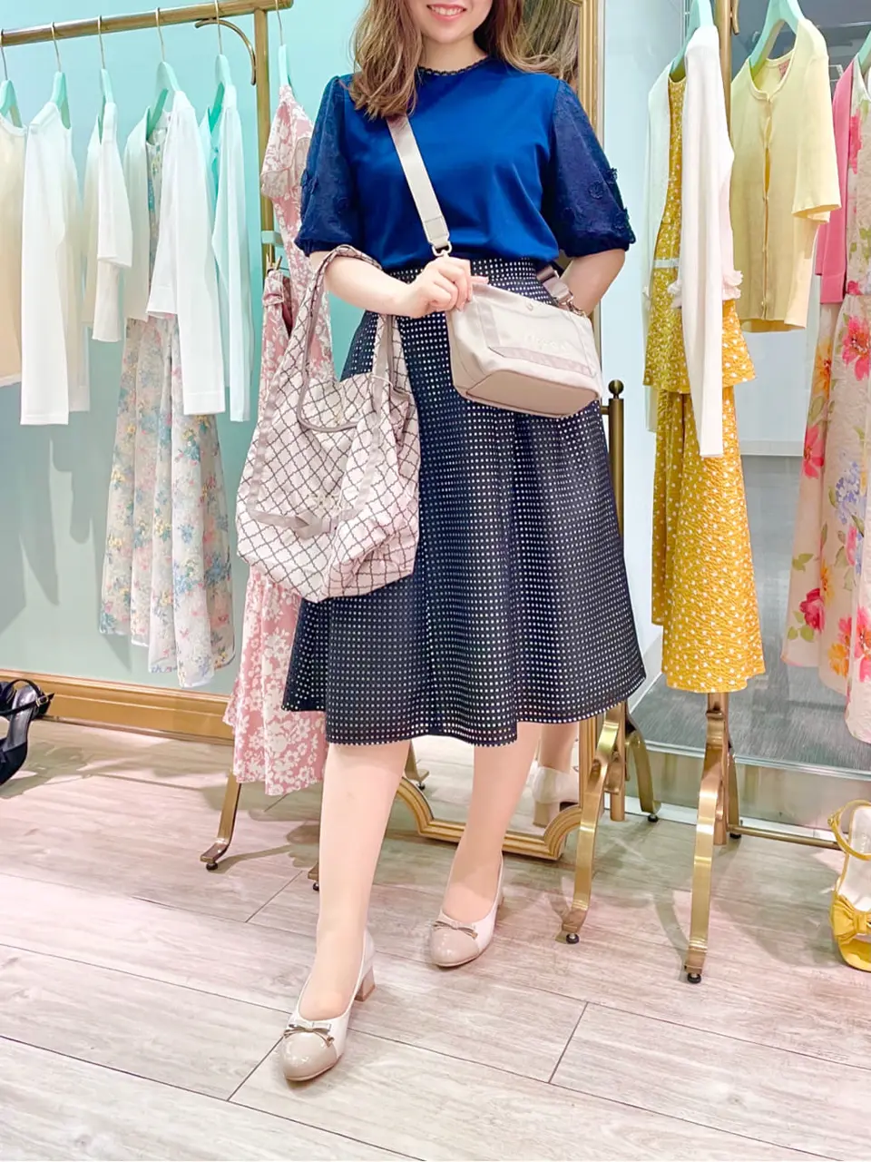  スタッフT コーディネート画像