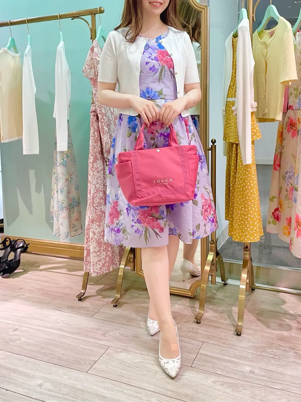  スタッフT コーディネート画像