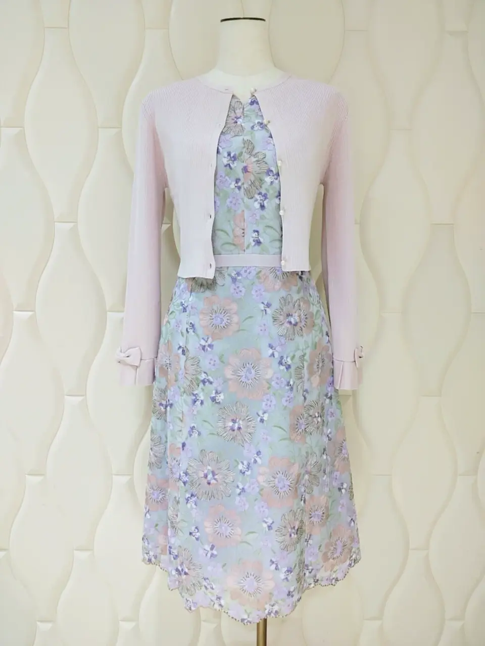  スタッフf コーディネート画像