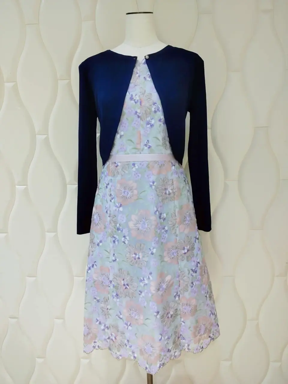  スタッフf コーディネート画像