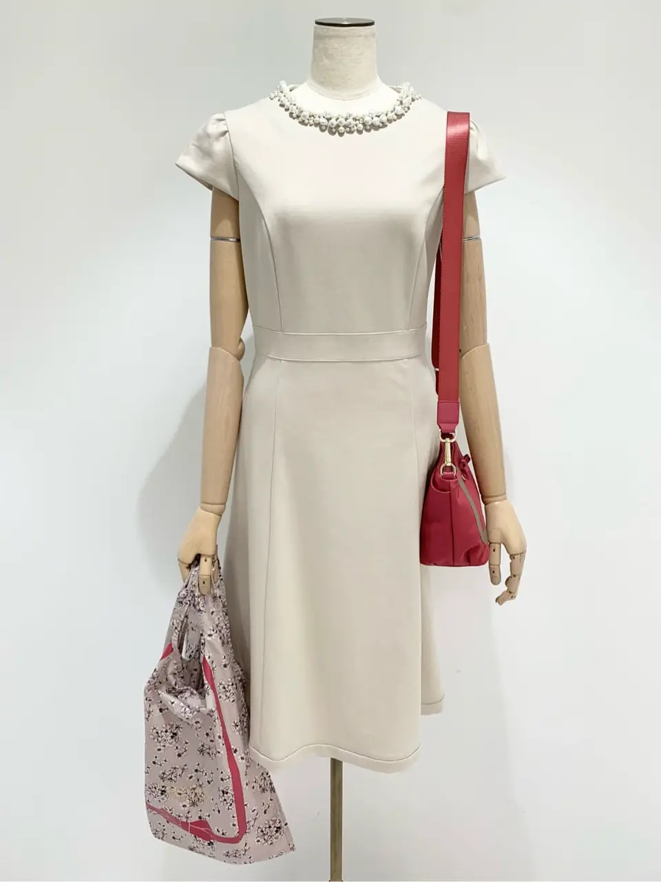  𝓕 コーディネート画像