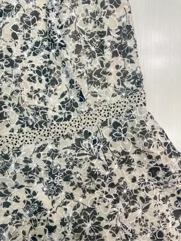 TOCCA スタッフT コーディネート画像