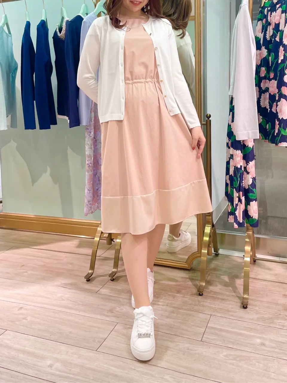 TOCCA スタッフT コーディネート画像