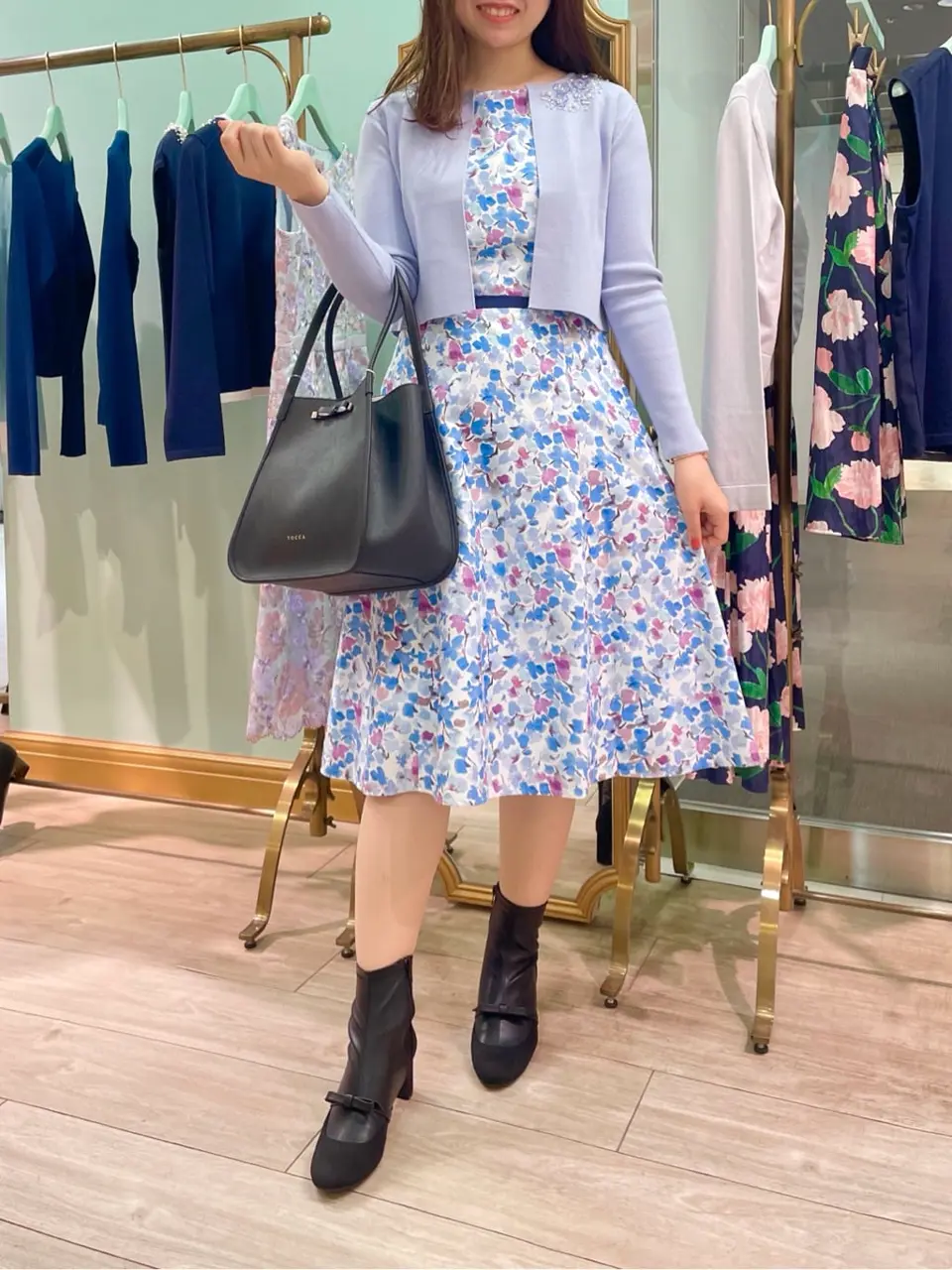  スタッフT コーディネート画像