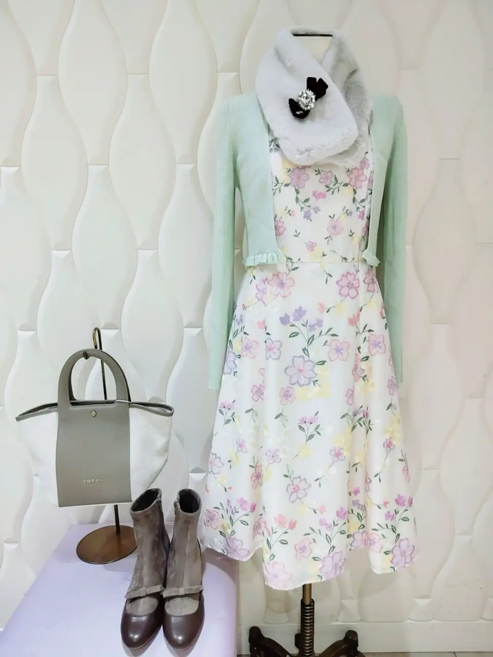  スタッフf コーディネート画像