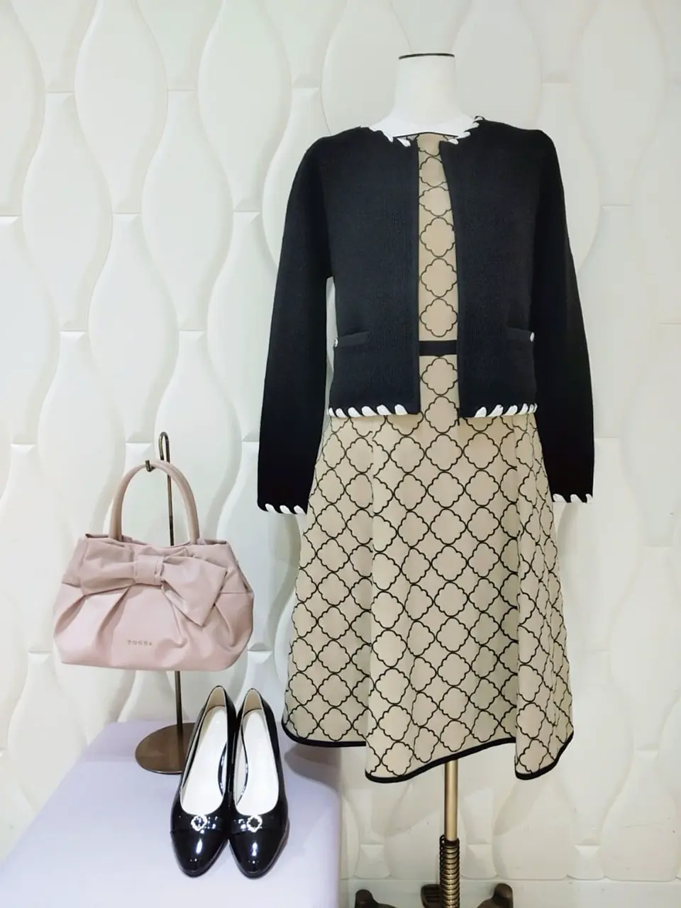  スタッフf コーディネート画像