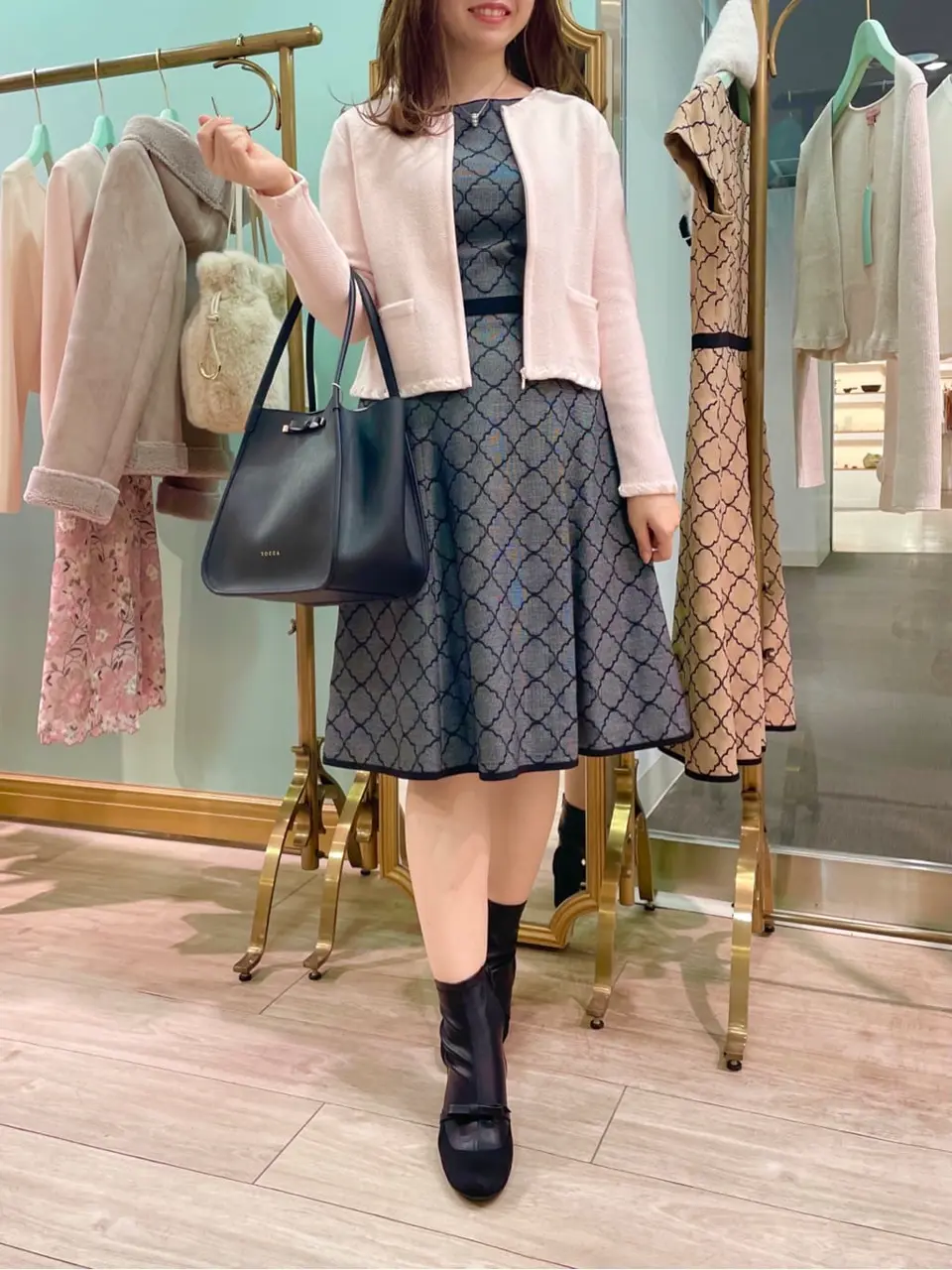  スタッフT コーディネート画像