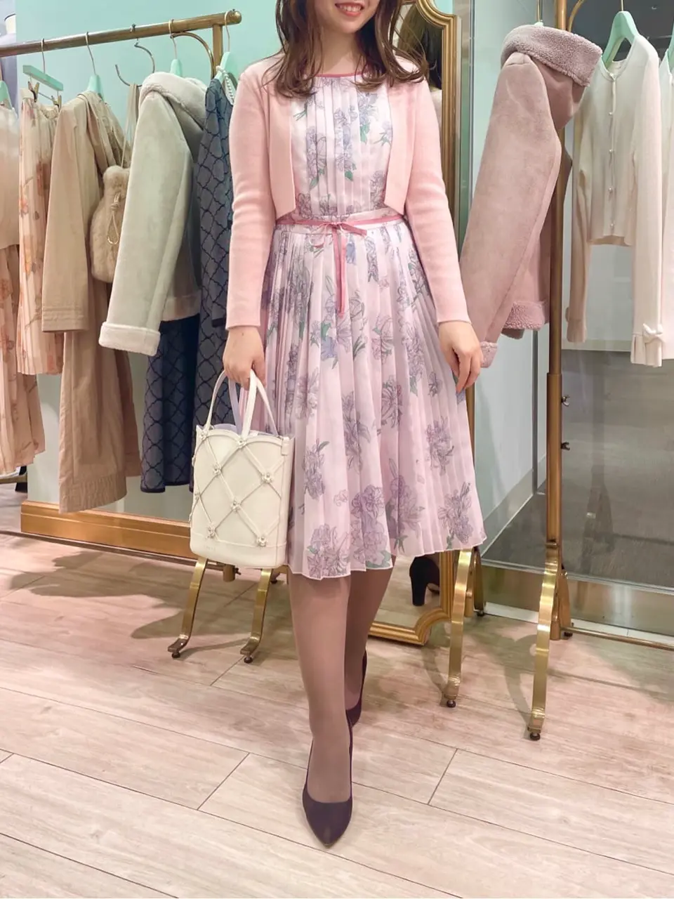  スタッフT コーディネート画像