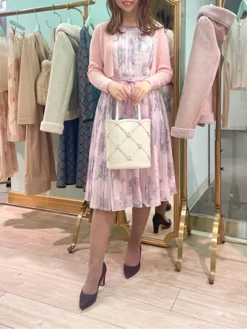 TOCCA スタッフT コーディネート画像