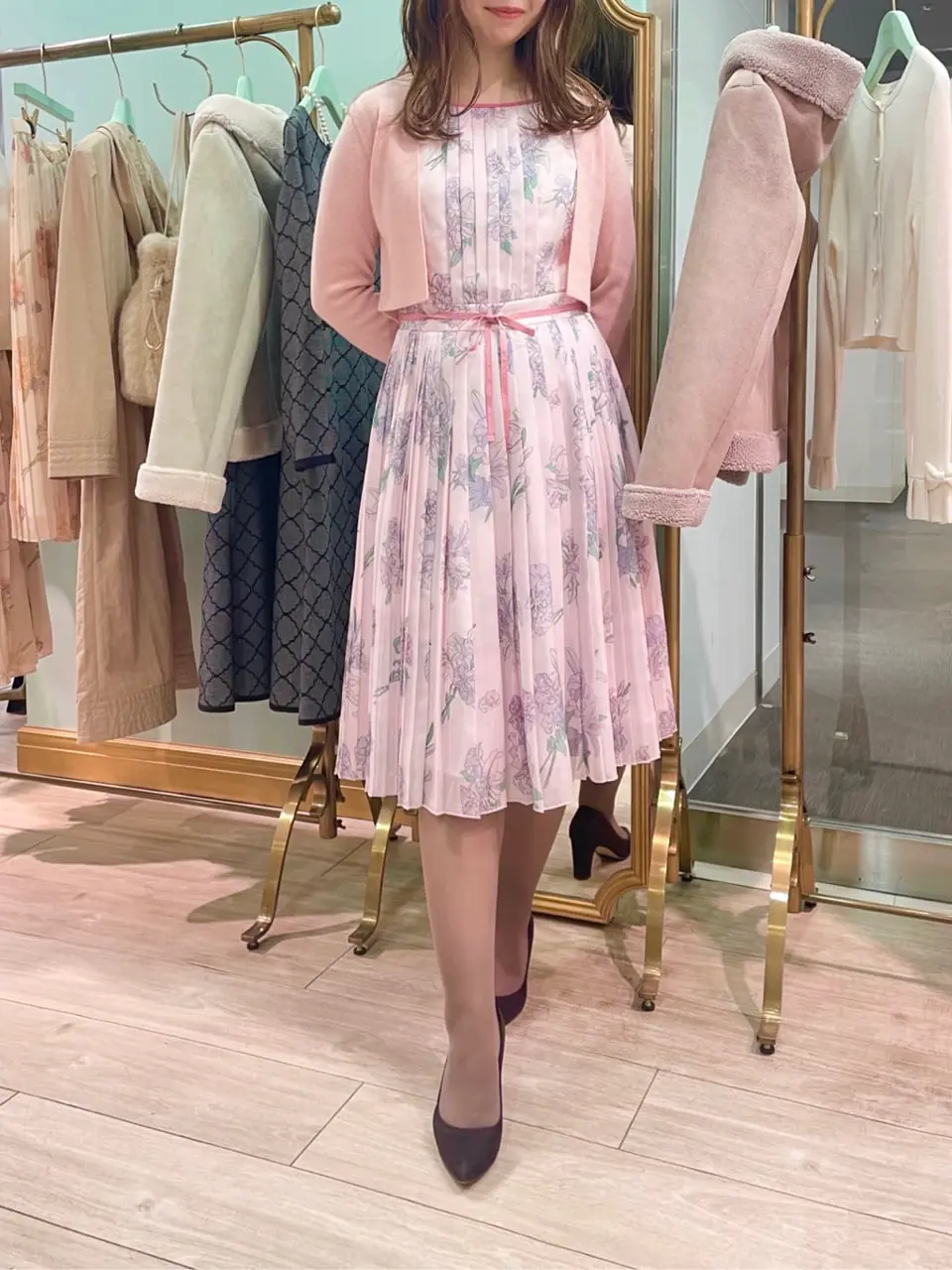 TOCCA スタッフT コーディネート画像