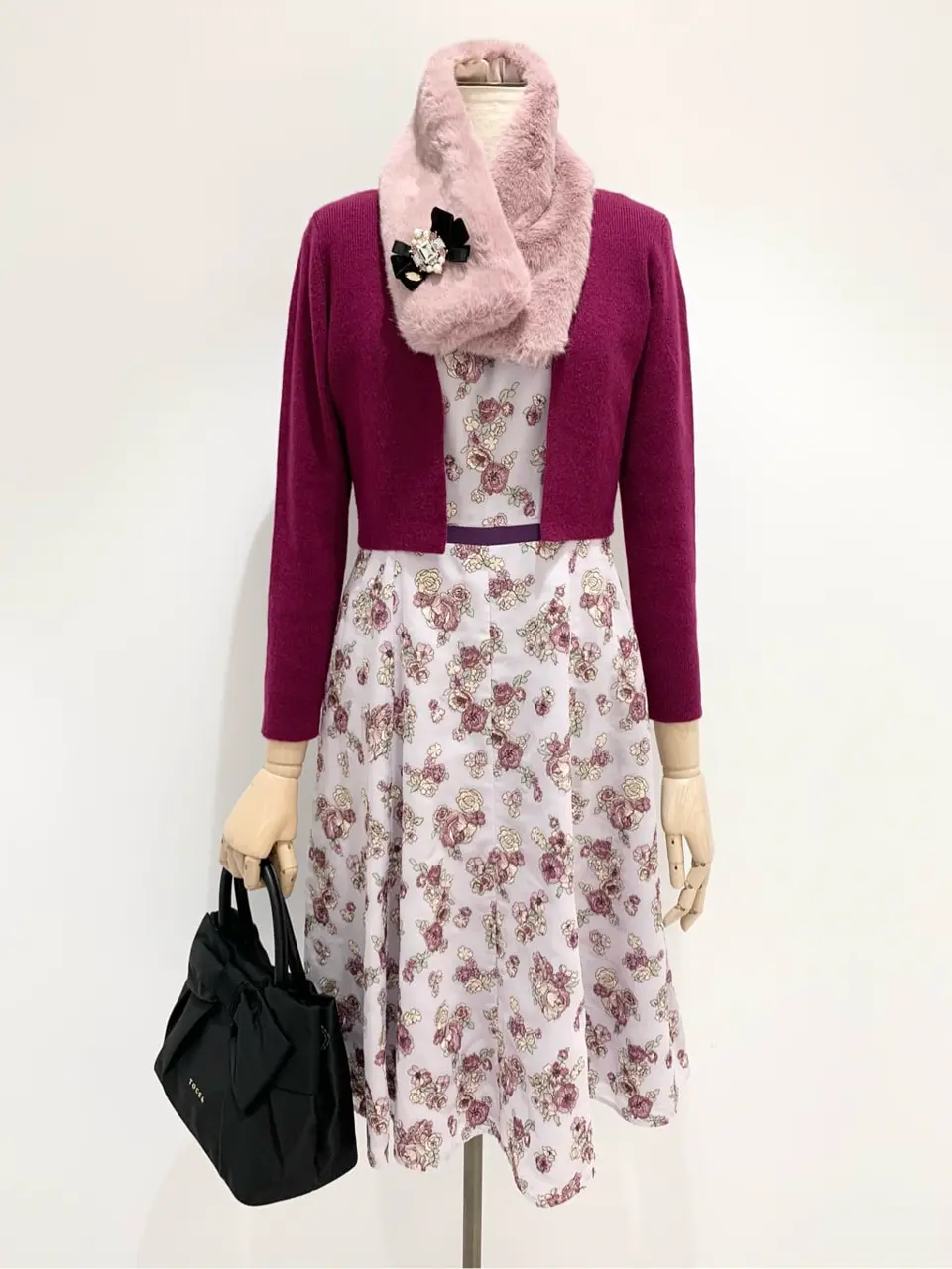  𝓕 コーディネート画像