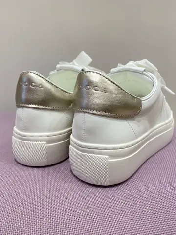 TOCCA スタッフ コーディネート画像