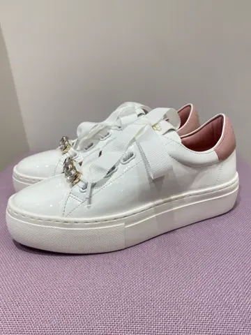 TOCCA スタッフ コーディネート画像