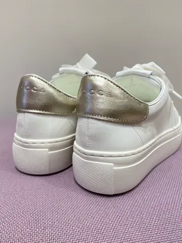 TOCCA スタッフ コーディネート画像