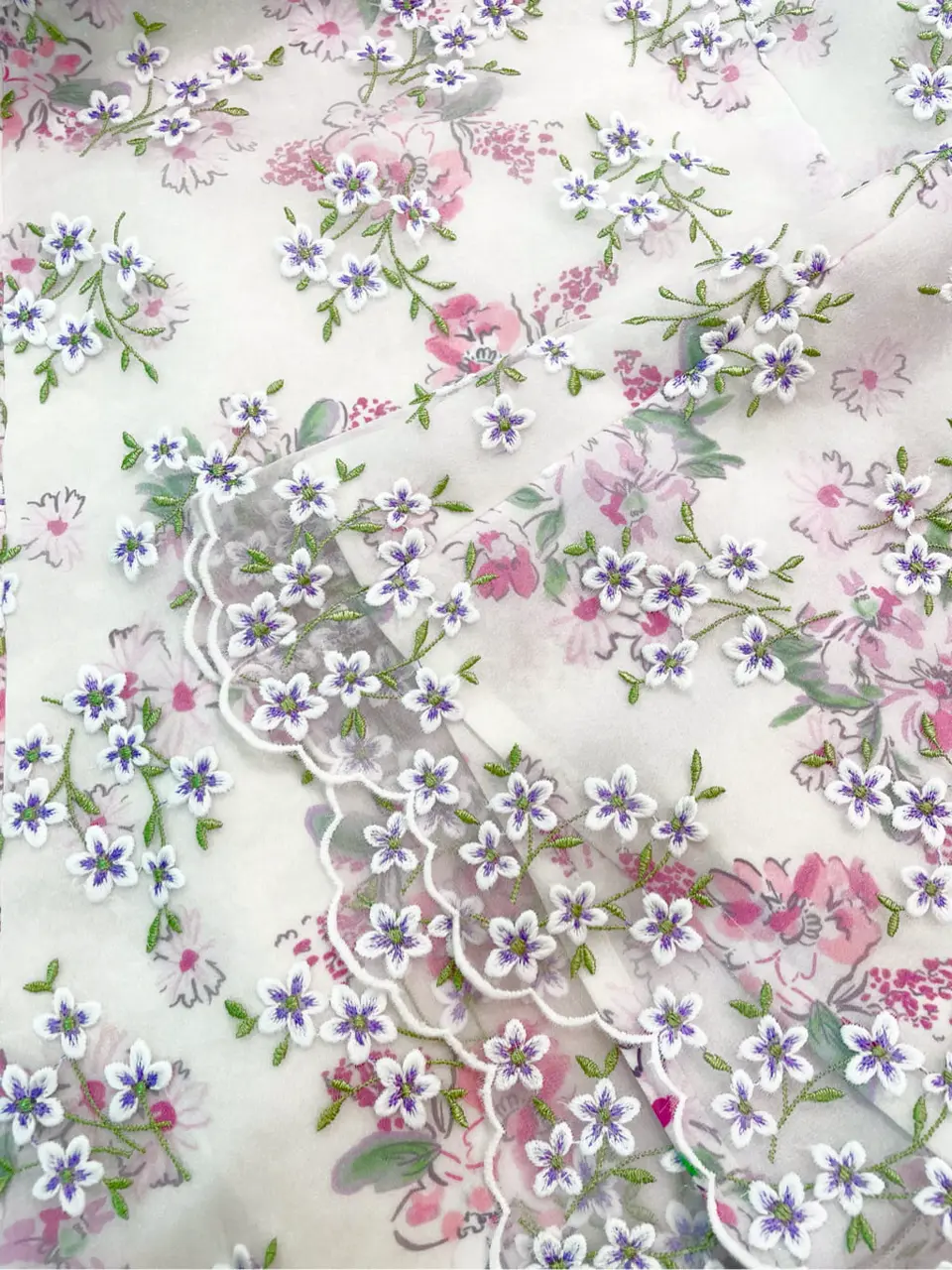 TOCCA スタッフT コーディネート画像