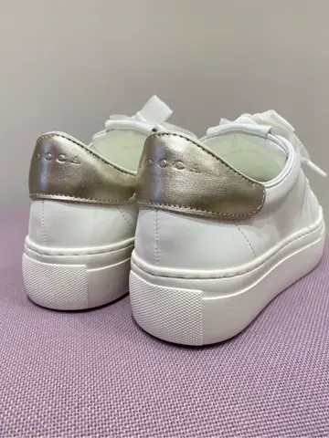 TOCCA スタッフ コーディネート画像