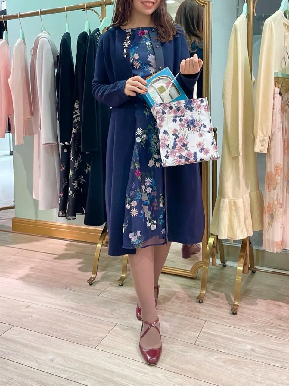  スタッフT コーディネート画像