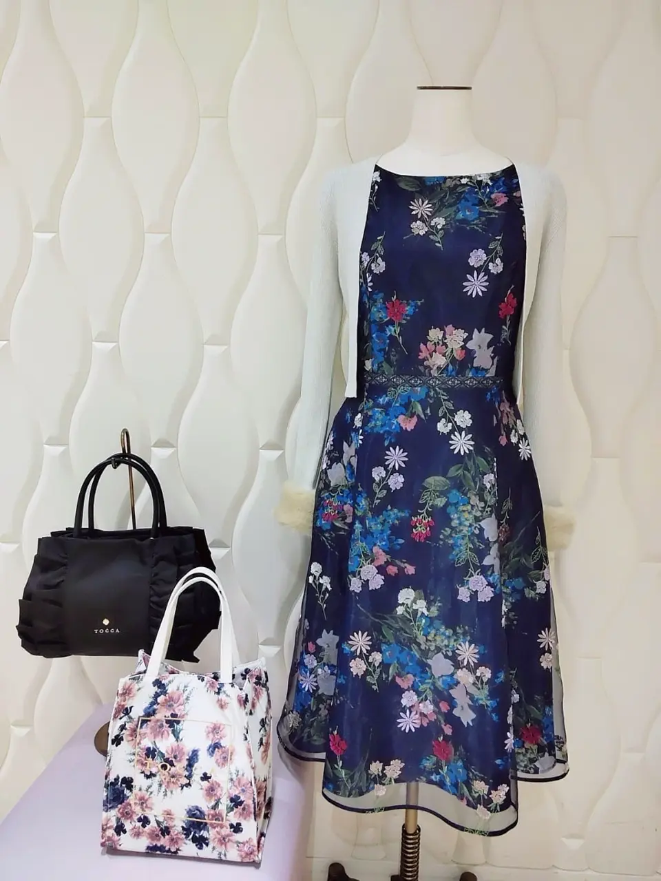  スタッフf コーディネート画像